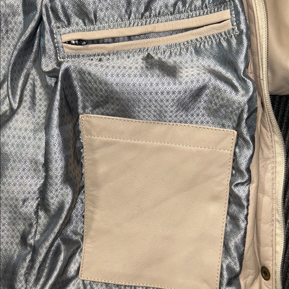 Men's Beige Puffer Jacket - Picture 4 of 5